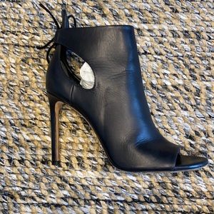 Black heel